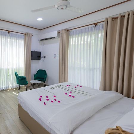 Nihaali Maldives Kudarikilu Exterior foto